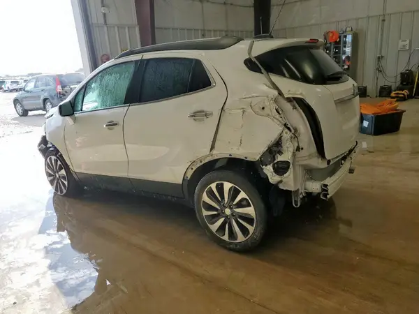 KL4CJASB7MB303375 2021 BUICK ENCORE - Image 2