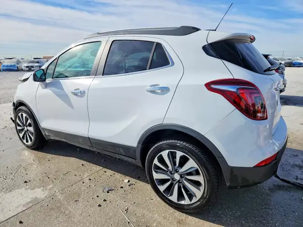 KL4CJASB7MB338143 2021 BUICK ENCORE - Image 2