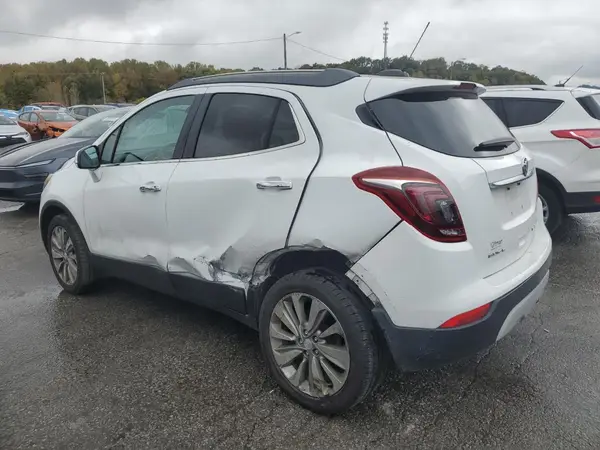 KL4CJASB8HB033384 2017 BUICK ENCORE - Image 2