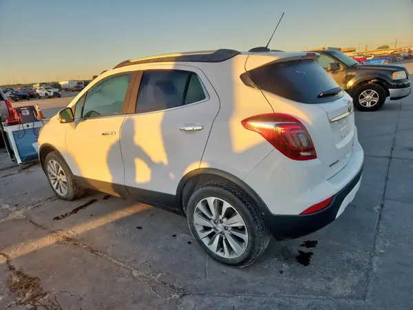 KL4CJASB8HB104275 2017 BUICK ENCORE - Image 2