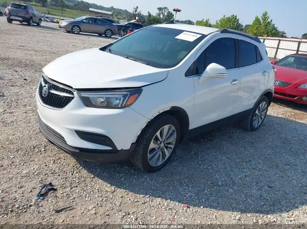 KL4CJASB8HB123649 2017 BUICK ENCORE - Image 2