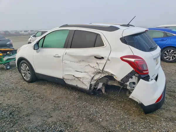KL4CJASB8HB190476 2017 BUICK ENCORE - Image 2