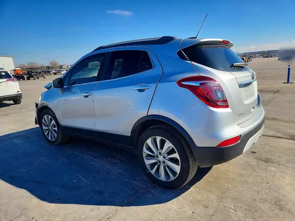 KL4CJASB8HB193412 2017 BUICK ENCORE - Image 2