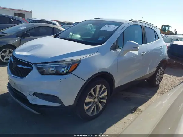 KL4CJASB8HB207258 2017 BUICK ENCORE - Image 2