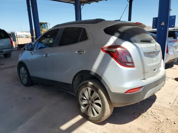 KL4CJASB8JB513334 2018 BUICK ENCORE - Image 2