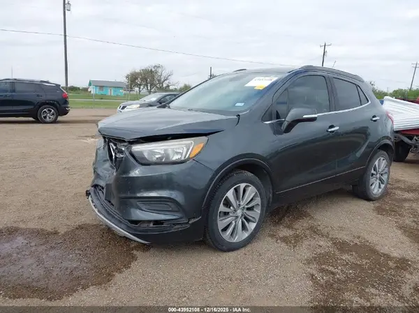 KL4CJASB8JB572741 2018 BUICK ENCORE - Image 2