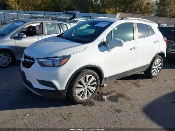 KL4CJASB8JB578040 2018 BUICK ENCORE - Image 2