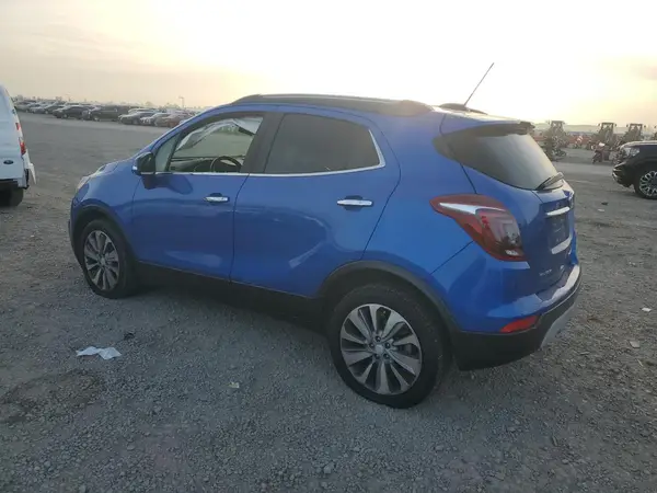 KL4CJASB8JB599888 2018 BUICK ENCORE - Image 2