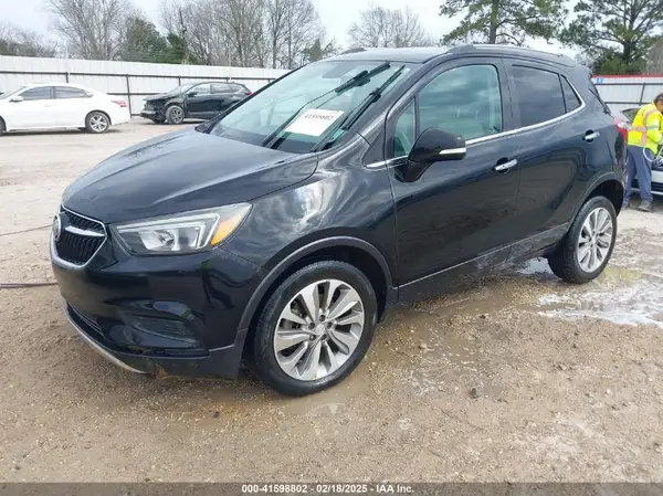 KL4CJASB8JB608279 2018 BUICK ENCORE - Image 2