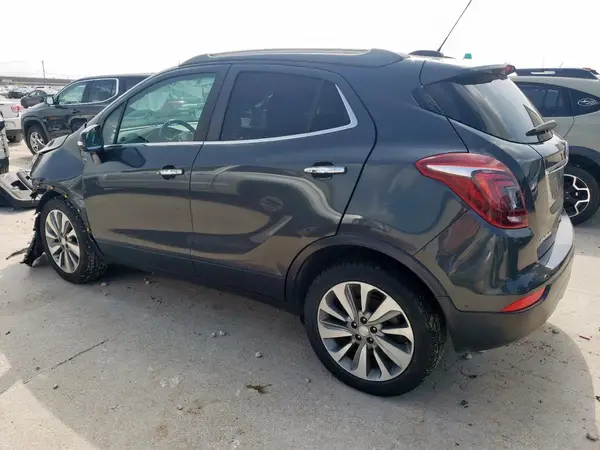 KL4CJASB8JB666151 2018 BUICK ENCORE - Image 2