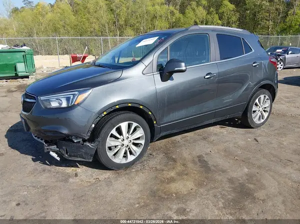 KL4CJASB8JB668238 2018 BUICK ENCORE - Image 2
