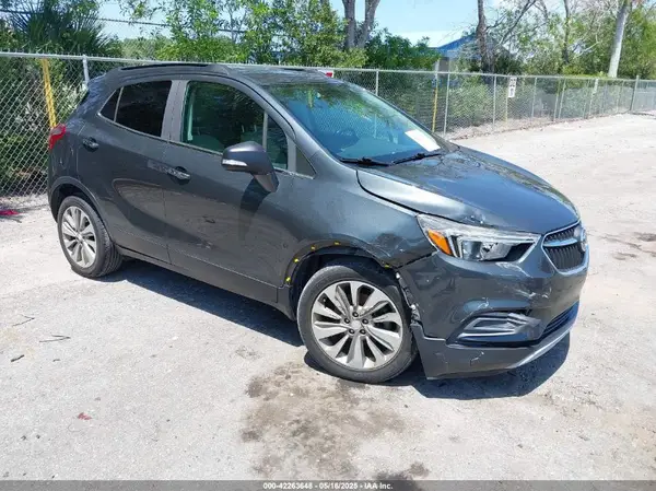 KL4CJASB8JB683757 2018 BUICK ENCORE - Image 1