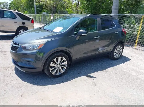 KL4CJASB8JB683757 2018 BUICK ENCORE - Image 2