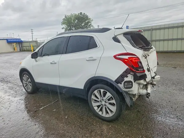 KL4CJASB8JB685783 2018 BUICK ENCORE - Image 2