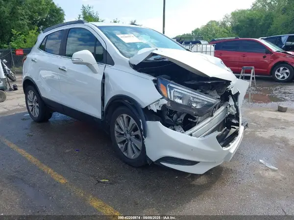 KL4CJASB8JB692944 2018 BUICK ENCORE - Image 1