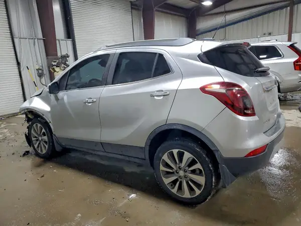 KL4CJASB8JB713002 2018 BUICK ENCORE - Image 2