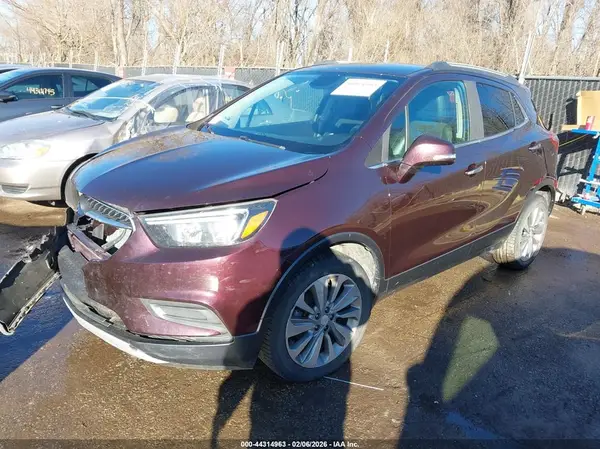 KL4CJASB8JB715722 2018 BUICK ENCORE - Image 2