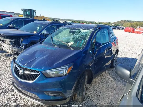 KL4CJASB8KB717696 2019 BUICK ENCORE - Image 2