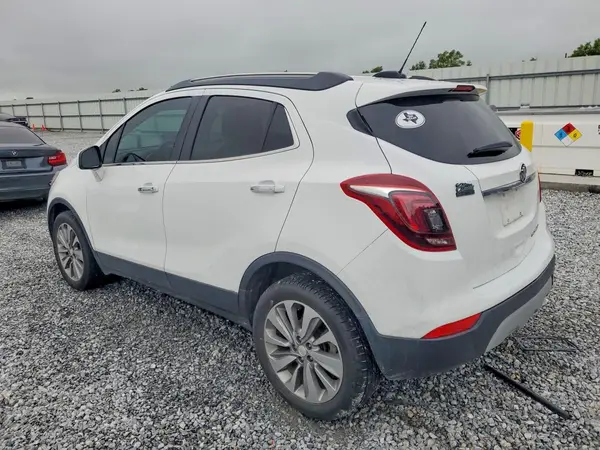 KL4CJASB8LB000555 2020 BUICK ENCORE - Image 2