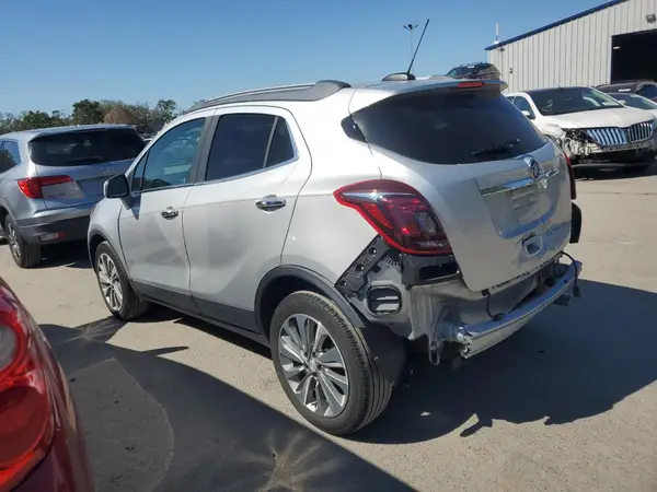 KL4CJASB8LB330499 2020 BUICK ENCORE - Image 2