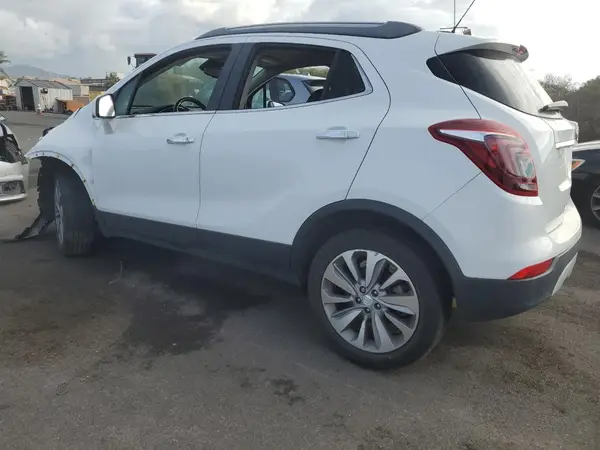 KL4CJASB8LB352485 2020 BUICK ENCORE - Image 2