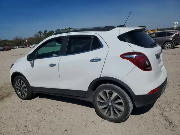 KL4CJASB8MB337695 2021 BUICK ENCORE - Image 2