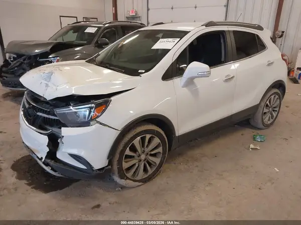KL4CJASB9HB121151 2017 BUICK ENCORE - Image 2