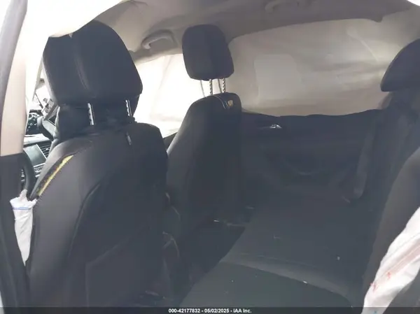 KL4CJASB9HB233335 2017 BUICK ENCORE - Image 8