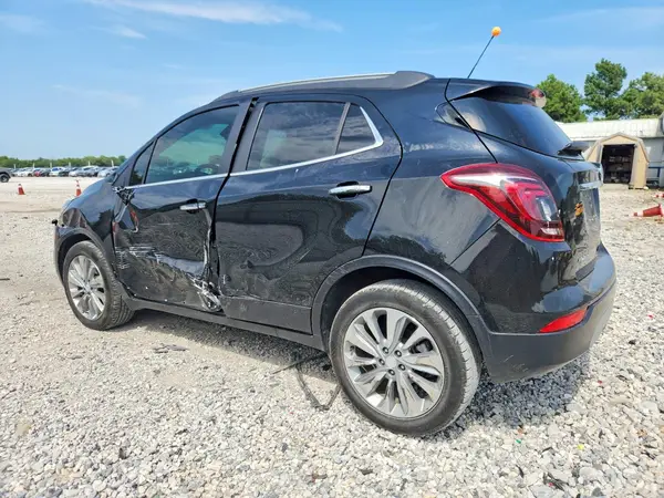 KL4CJASB9JB573929 2018 BUICK ENCORE - Image 2