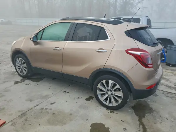 KL4CJASB9JB608386 2018 BUICK ENCORE - Image 2