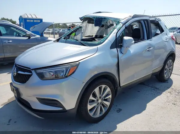 KL4CJASB9JB639380 2018 BUICK ENCORE - Image 2