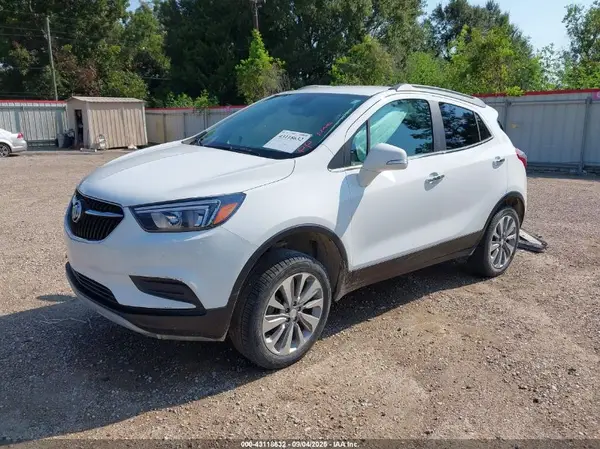 KL4CJASB9JB643560 2018 BUICK ENCORE - Image 2