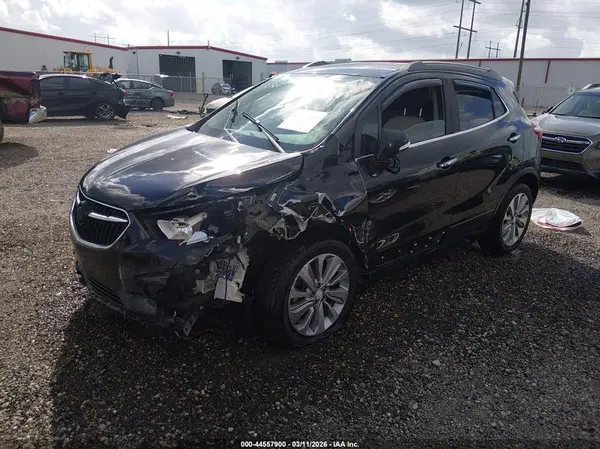 KL4CJASB9JB667471 2018 BUICK ENCORE - Image 2