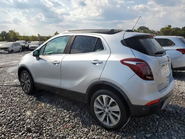 KL4CJASB9JB711162 2018 BUICK ENCORE - Image 2
