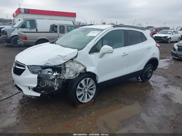 KL4CJASB9JB721433 2018 BUICK ENCORE - Image 2