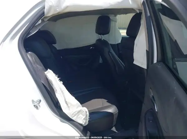 KL4CJASB9KB709882 2019 BUICK ENCORE - Image 8