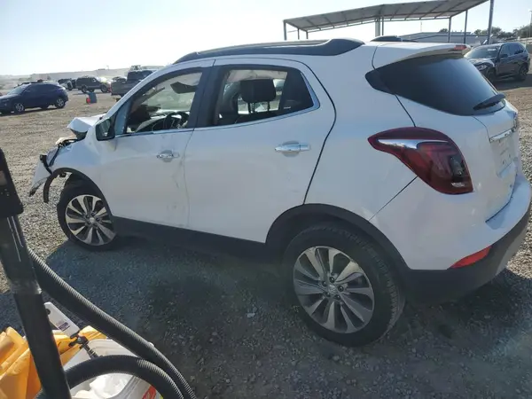 KL4CJASB9LB026811 2020 BUICK ENCORE - Image 2