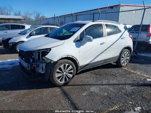 KL4CJASBXHB033001 2017 BUICK ENCORE - Image 2