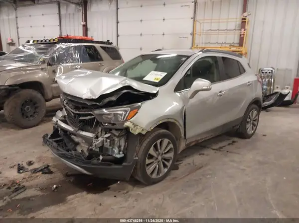 KL4CJASBXHB039607 2017 BUICK ENCORE - Image 2