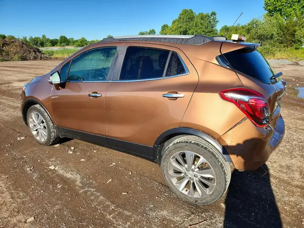 KL4CJASBXHB108683 2017 BUICK ENCORE - Image 2