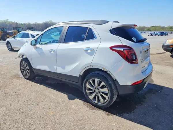 KL4CJASBXHB127122 2017 BUICK ENCORE - Image 2