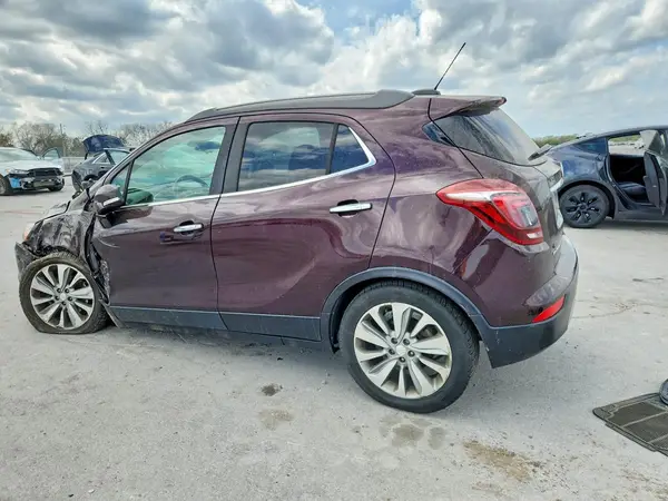 KL4CJASBXJB531690 2018 BUICK ENCORE - Image 2