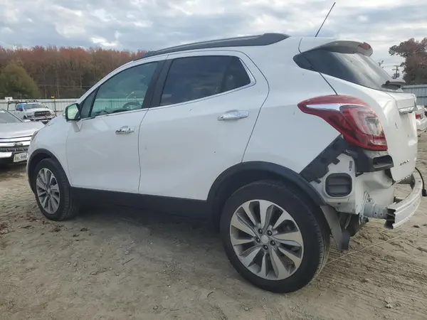 KL4CJASBXJB578542 2018 BUICK ENCORE - Image 2