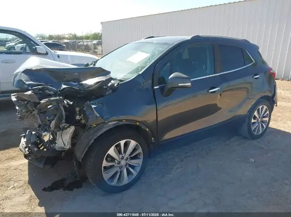 KL4CJASBXJB593378 2018 BUICK ENCORE - Image 2