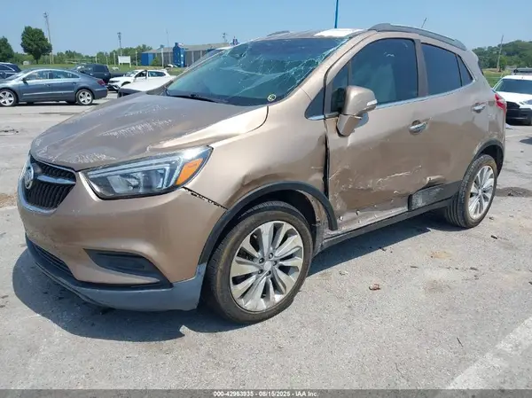 KL4CJASBXJB597074 2018 BUICK ENCORE - Image 2