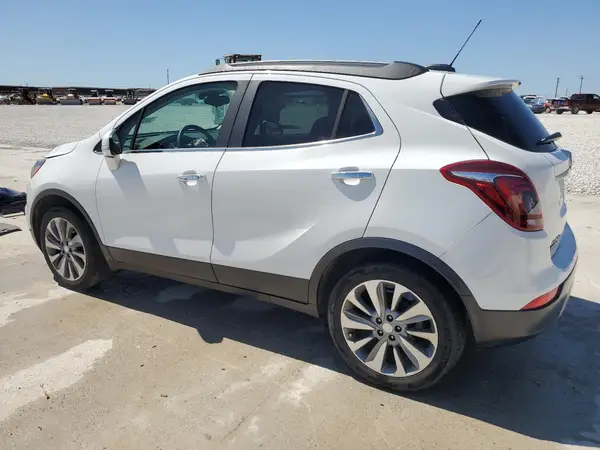KL4CJASBXJB618103 2018 BUICK ENCORE - Image 2