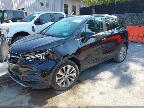 KL4CJASBXJB618523 2018 BUICK ENCORE - Image 2
