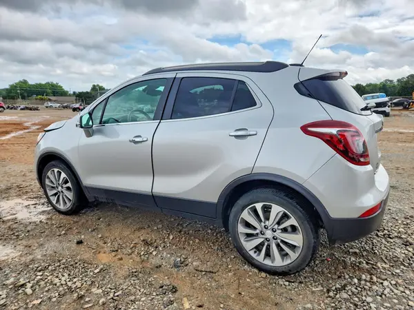 KL4CJASBXJB619266 2018 BUICK ENCORE - Image 2