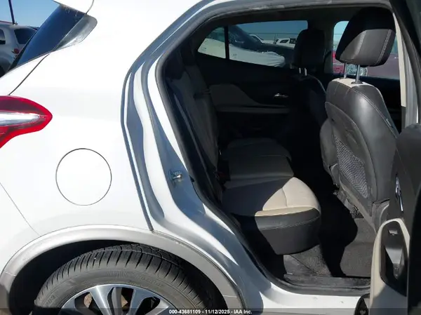 KL4CJASBXJB625696 2018 BUICK ENCORE - Image 8