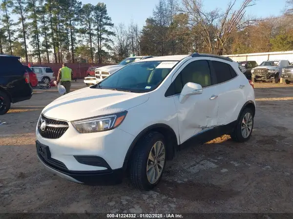 KL4CJASBXJB628601 2018 BUICK ENCORE - Image 2